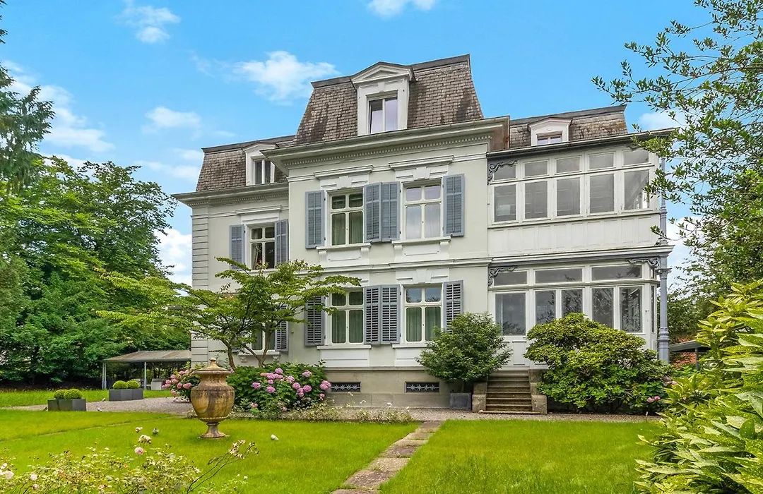 Entire Villa Imperial In Central Zurich-1